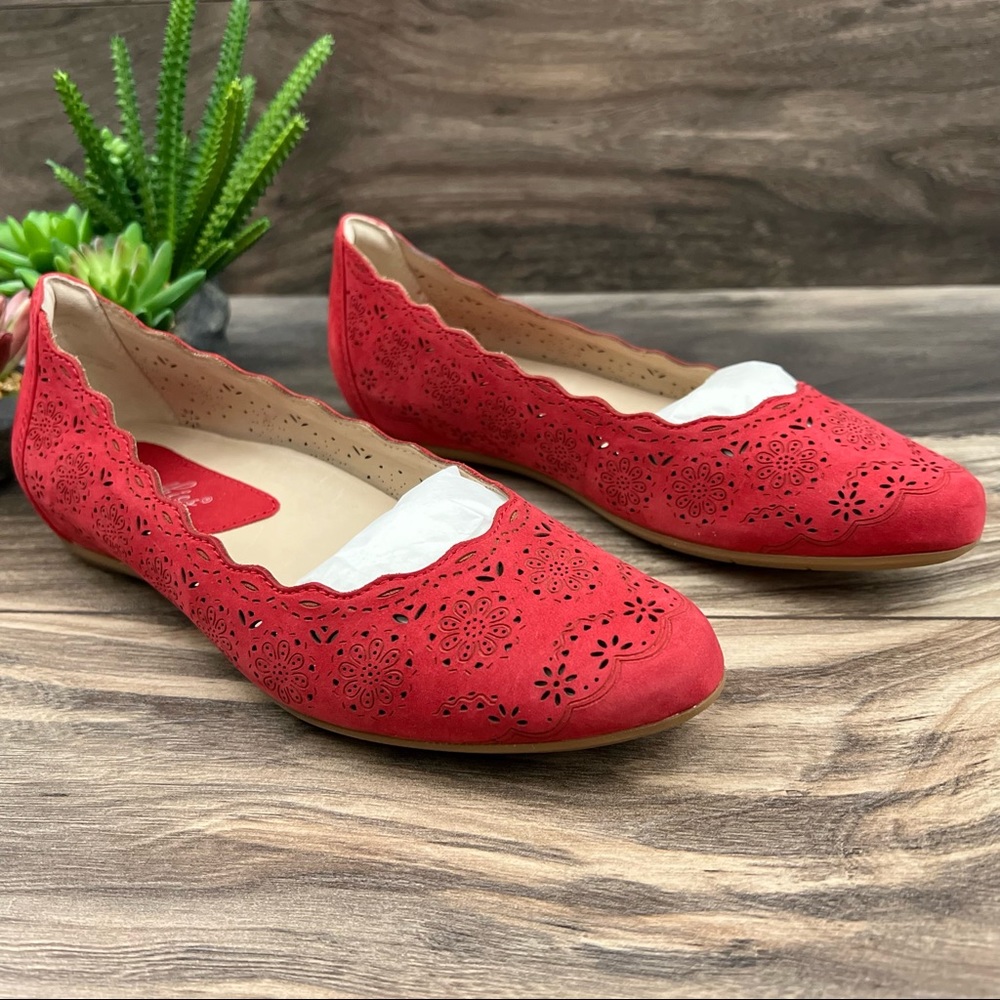 ❌SOLD❌NIB Earthies Lindi Floral Laser Cut Scalloped Leather Ballet Flats 7B - Picture 5 of 12